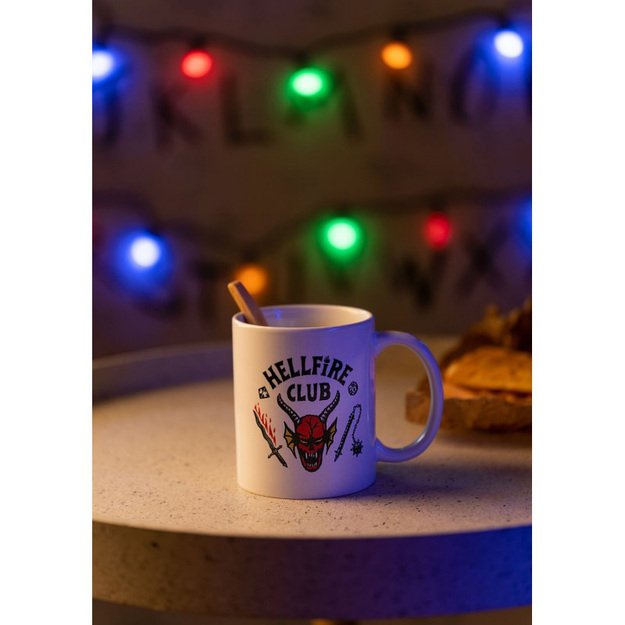 Stranger Things - Keraminis puodelis dovanų dėžutėje 350ml (Hellfire Club)